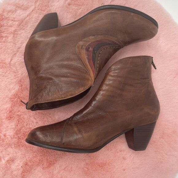 Everybody By BZ Moda Brown Leather Ankle Boots Size 38.5/8.5 - Picture 2 of 9